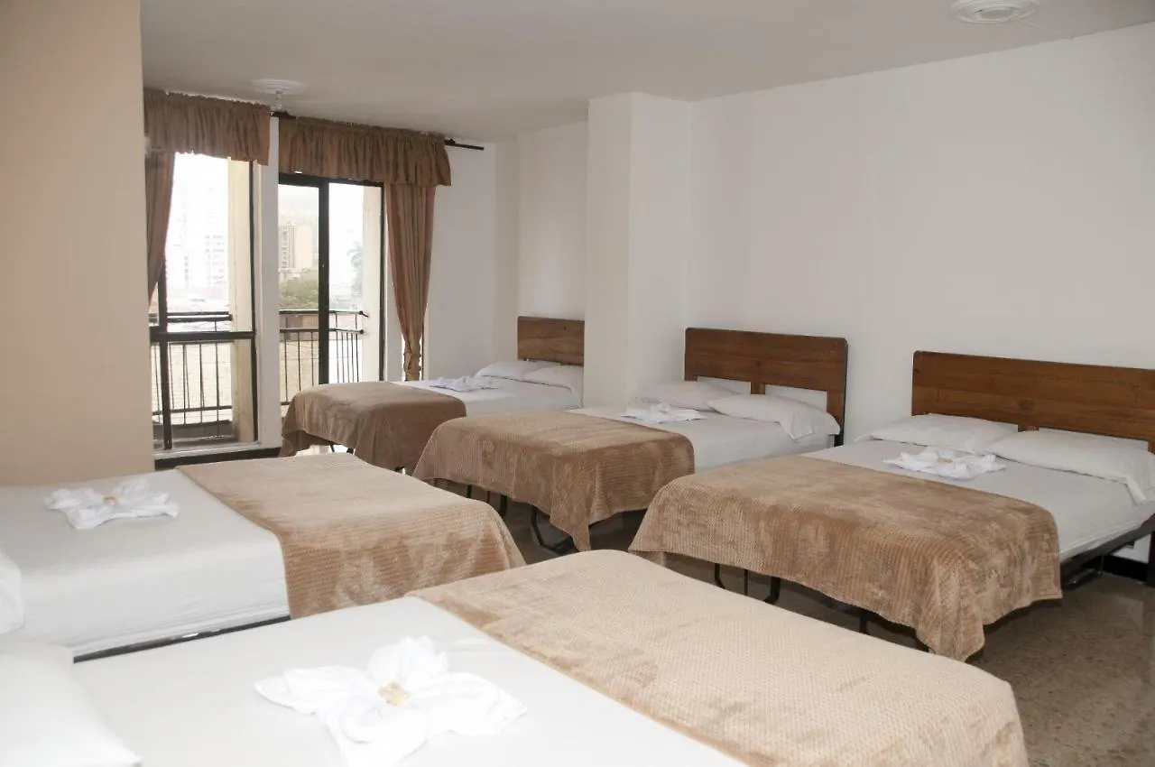 Hotel Nuevo Samaritano Medellin 2*,